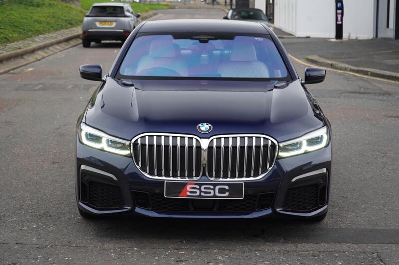 BMW 7 Series view 6