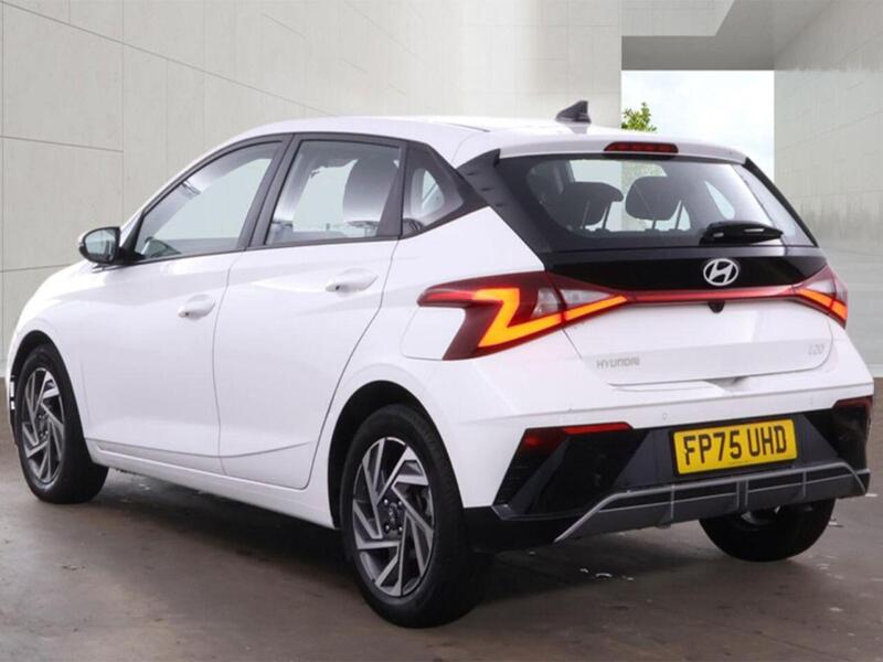 Hyundai i20 view 3