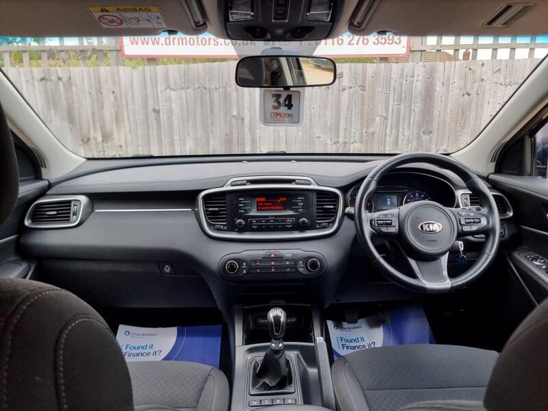 Kia Sorento view 5