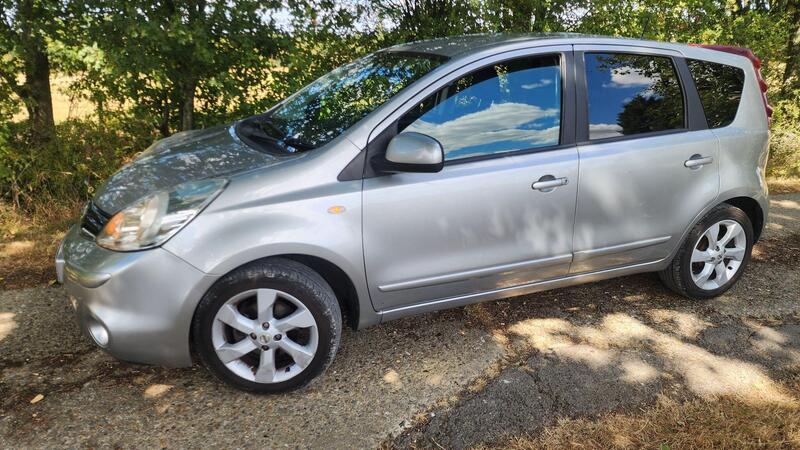 2010 Nissan Note — photo 2