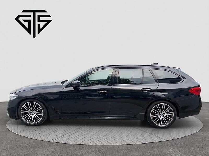BMW 5 Series view 6