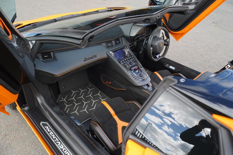 Lamborghini Aventador view 7