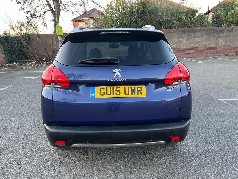 Peugeot 2008 view 6