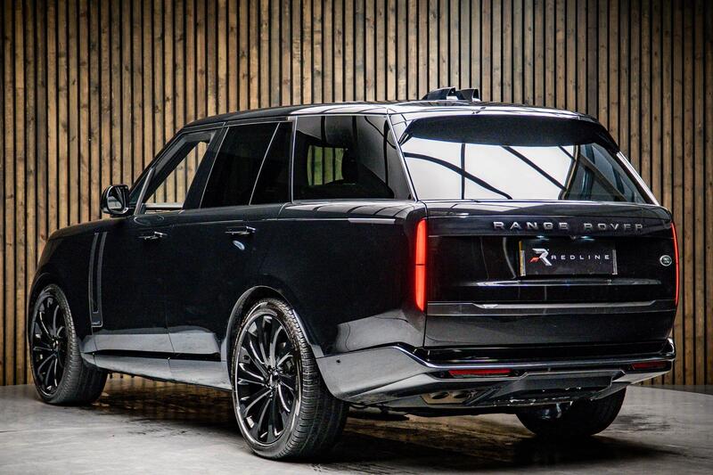 Land Rover Range Rover view 3