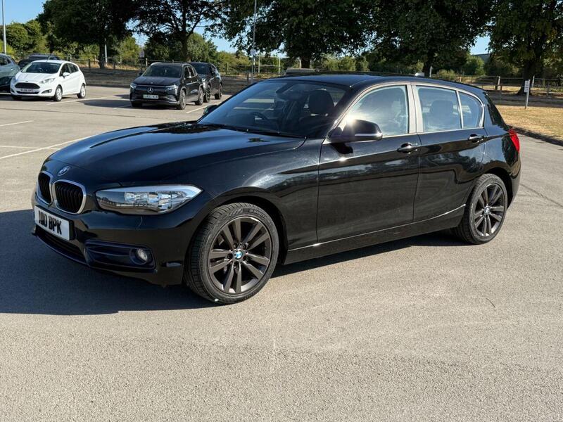 BMW 1 Series view 5