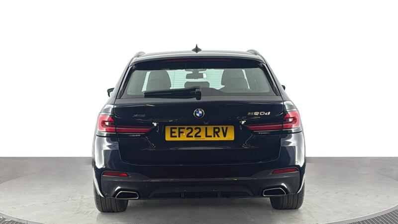 BMW 5 Series view 5