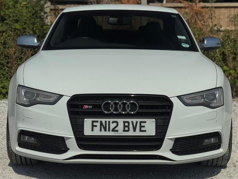 Audi Audi S5 view 4
