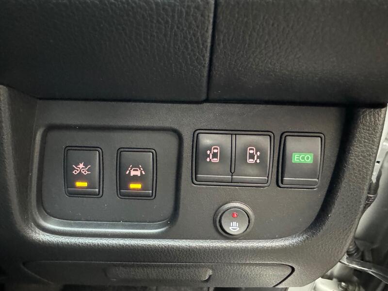 Nissan Serena view 19