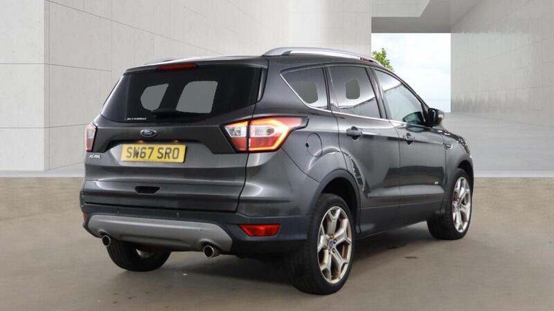 Ford Kuga view 3