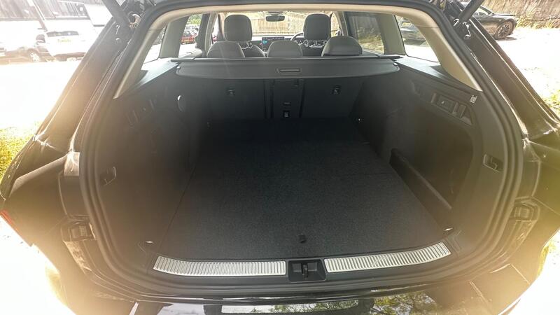 2025 Volkswagen Passat — photo 24