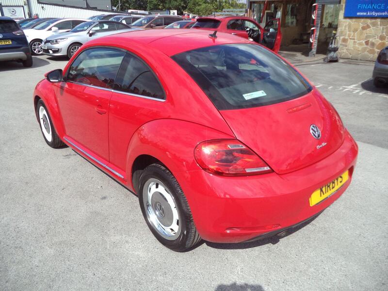 Volkswagen Beetle view 5