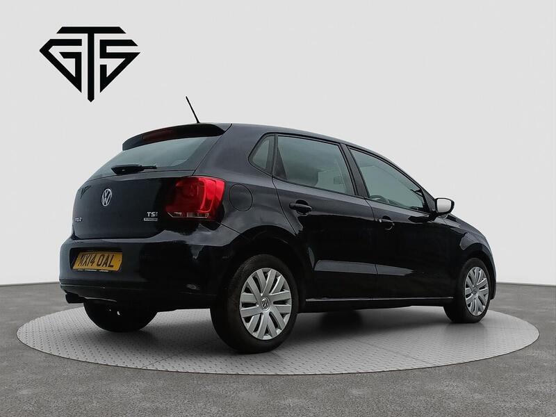 Volkswagen Polo view 3