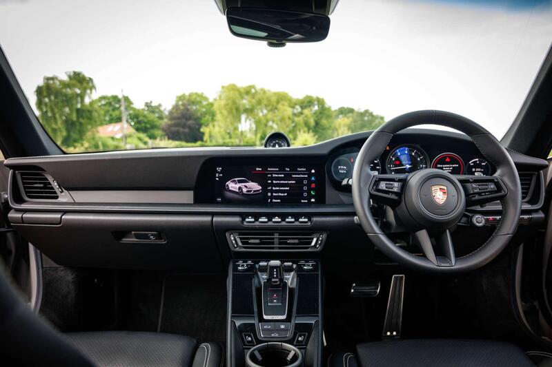 Porsche 911 view 3