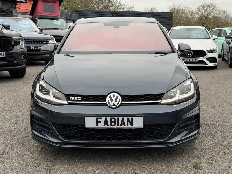 Volkswagen Golf view 4
