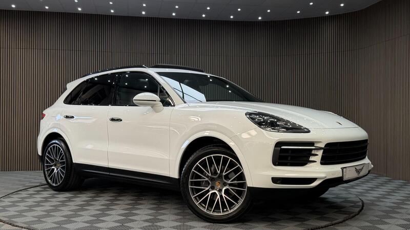 Porsche Cayenne main image