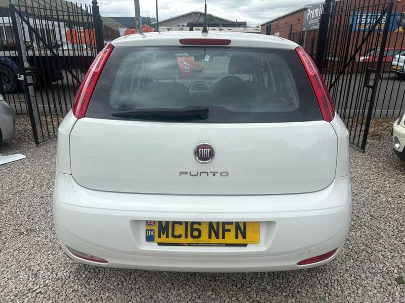 Fiat Punto view 5