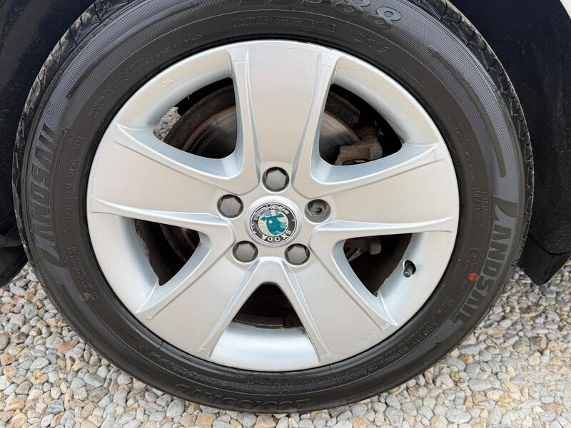 Skoda Octavia view 2