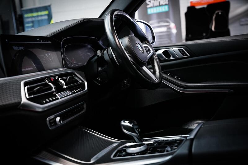 BMW X5 view 3