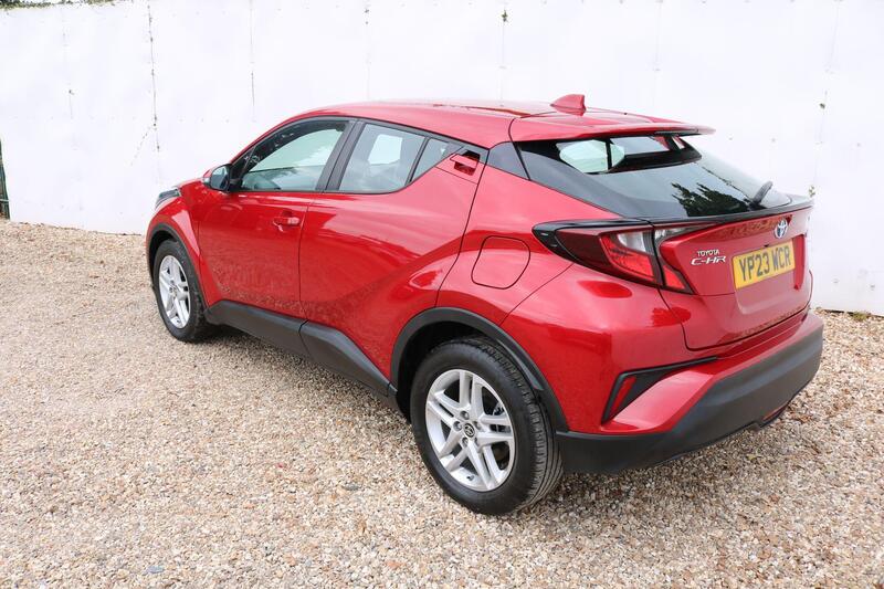 Toyota C-HR view 6
