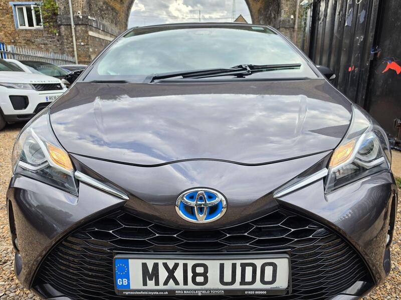 Toyota Yaris 1.5 VVT-h Design E-CVT Euro 6 (s/s) 5dr thumbnail 51
