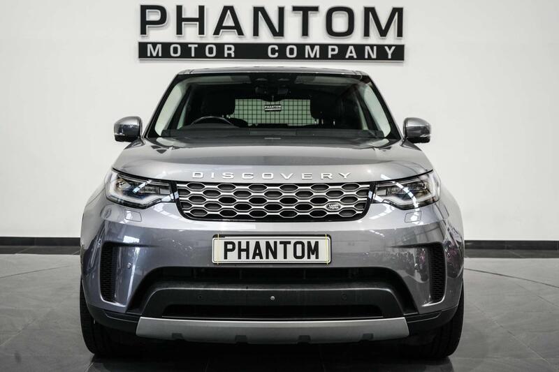 Land Rover Discovery view 2