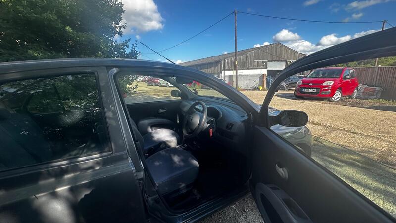2003 Nissan Micra — photo 6