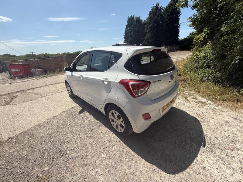 2014 Hyundai i10 — photo 8