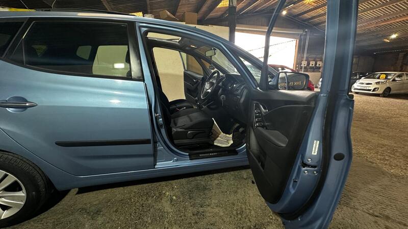 2013 Hyundai ix20 — photo 14