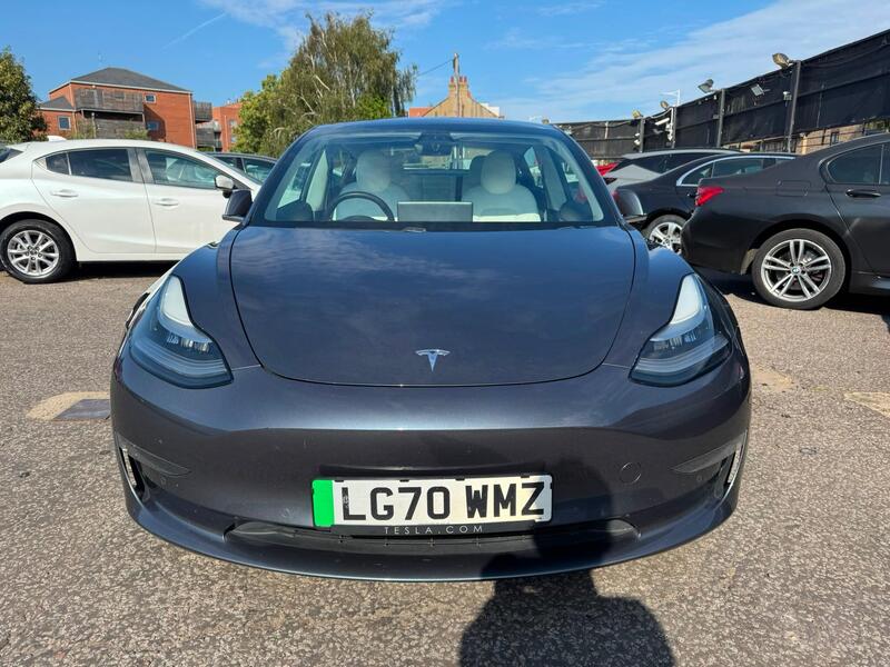 Tesla Model 3 view 4