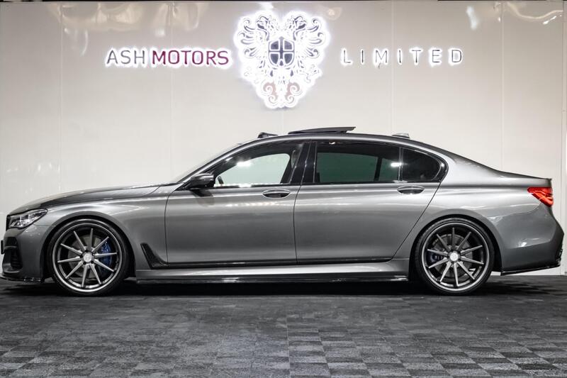 BMW 7 Series view 7