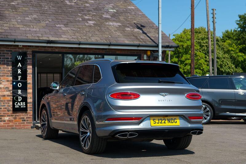 Bentley Bentayga view 6