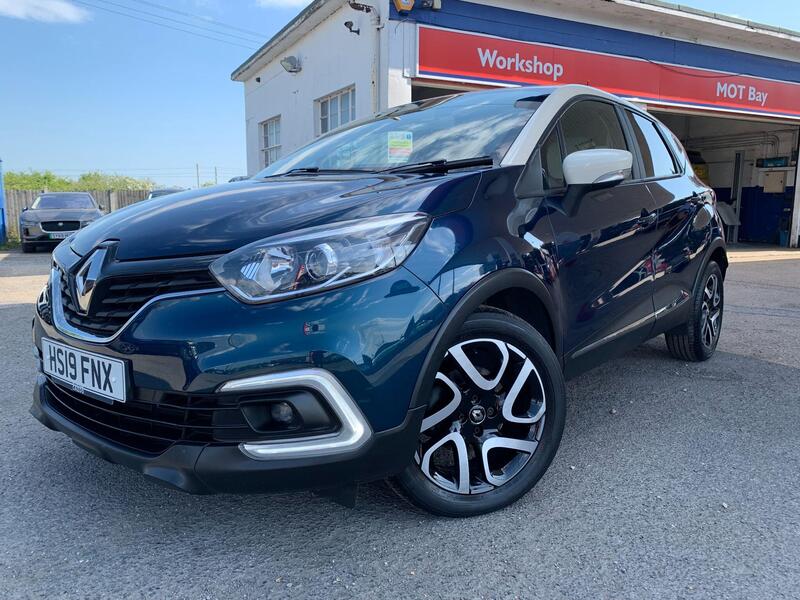 2019 Renault Captur in Blue for sale