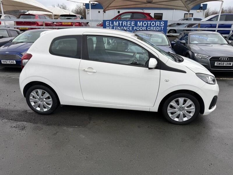 Peugeot 108 view 4