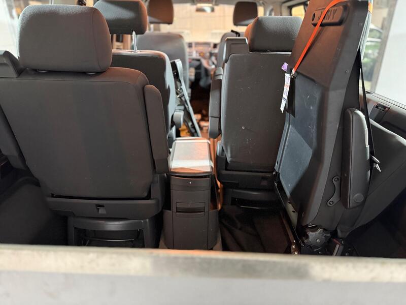 2015 Volkswagen Caravelle — photo 27