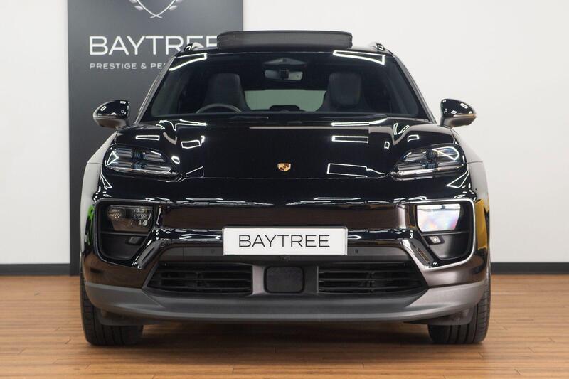 Porsche Macan view 6