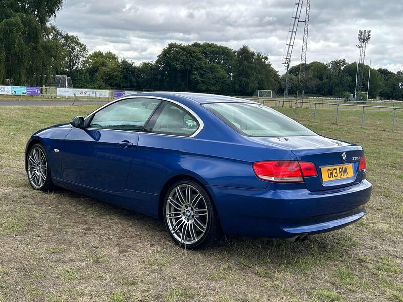BMW 3 Series view 7