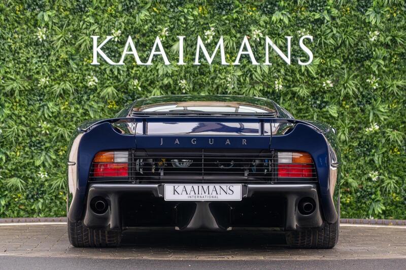 Jaguar XJ220 view 5