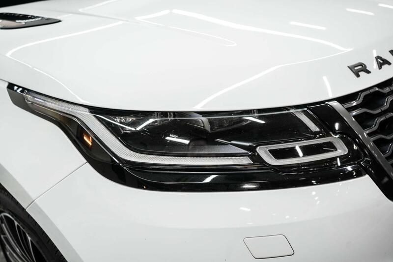 Land Rover Range Rover Velar view 7