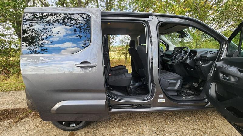 2019 Vauxhall Combo Life — photo 31