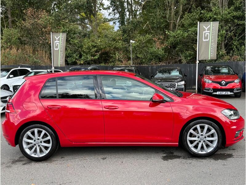 Volkswagen Golf view 5