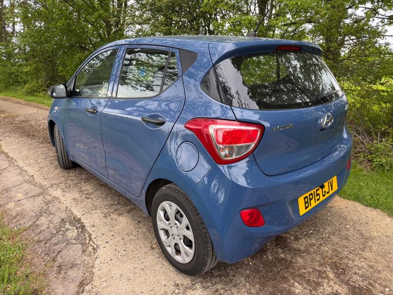 2015 Hyundai i10 — photo 4