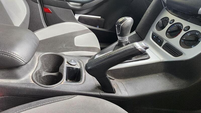 2014 Ford Focus — photo 21