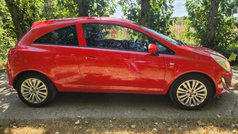 2013 Vauxhall Corsa — photo 11