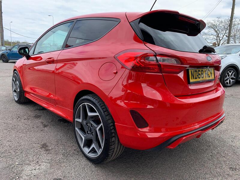 Ford Fiesta view 3