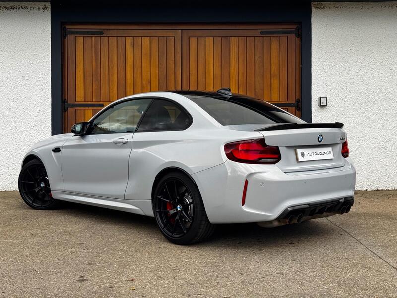 BMW M2 view 2