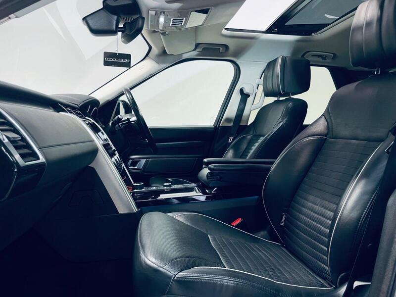 Land Rover Discovery view 6