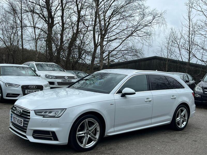 Audi A4 Avant view 2