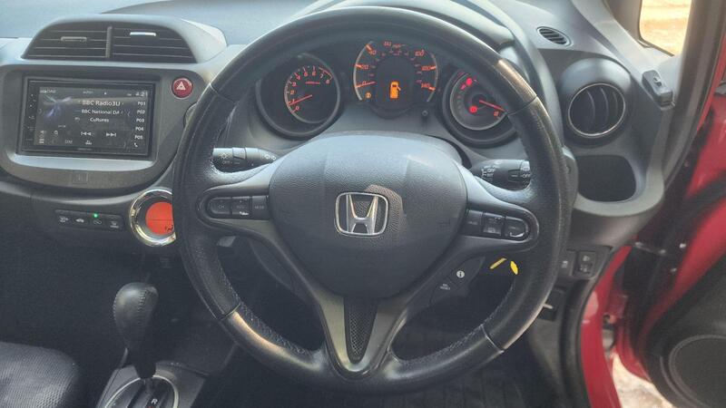 2015 Honda Jazz — photo 16