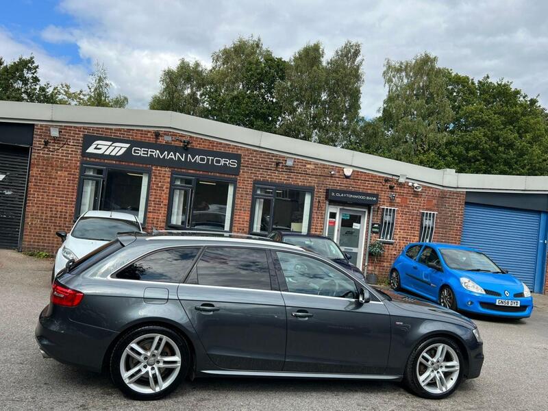 Audi A4 Avant view 6