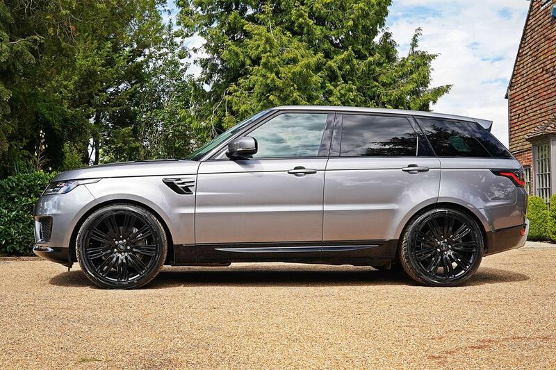 Land Rover Range Rover Sport view 2